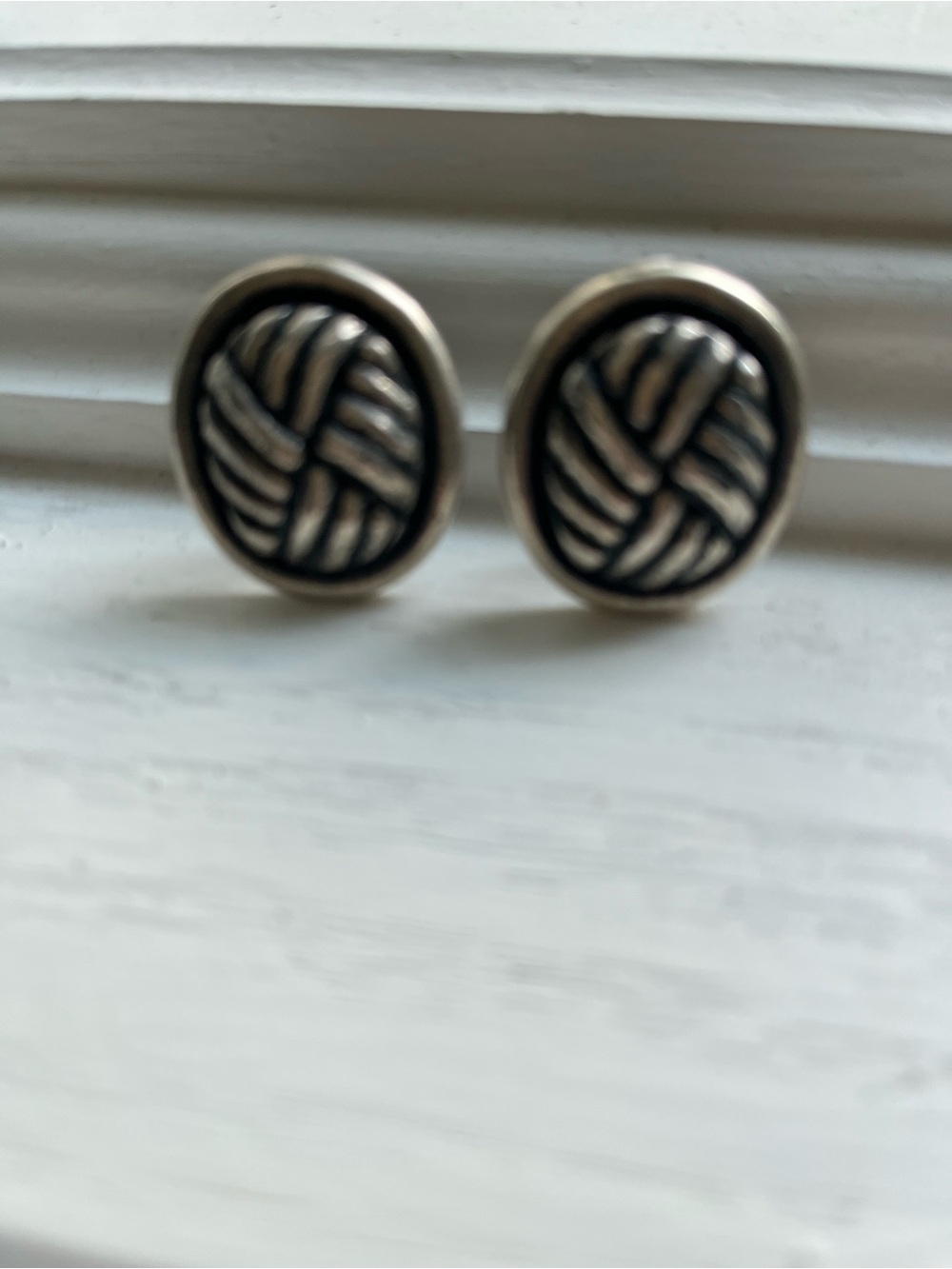 James Avery Retired Sterling Silver Knot Earrings